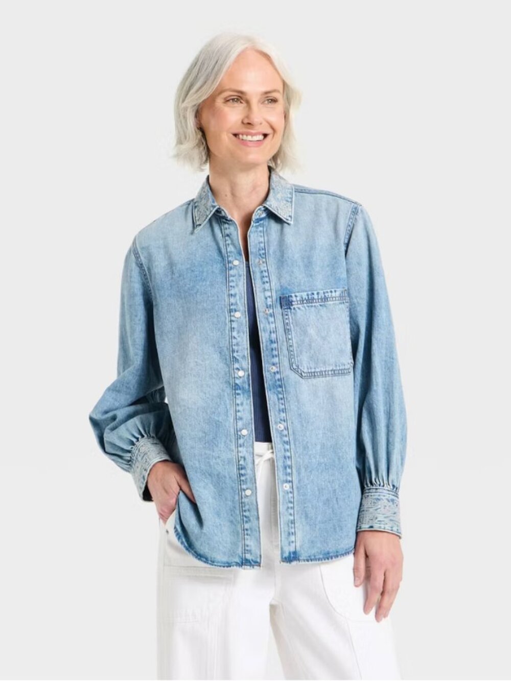 Women's Embroidered Denim Shirt - Universal Thread Medium Wash S